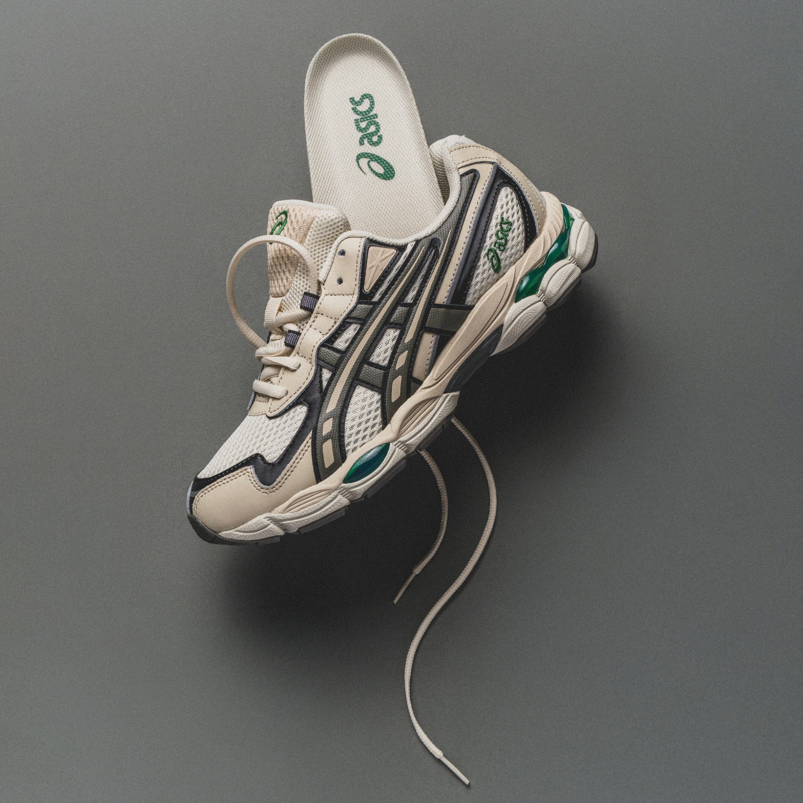 MENS ASICS | Gel-NYC 2055 (Pale Oak) – Nouveau
