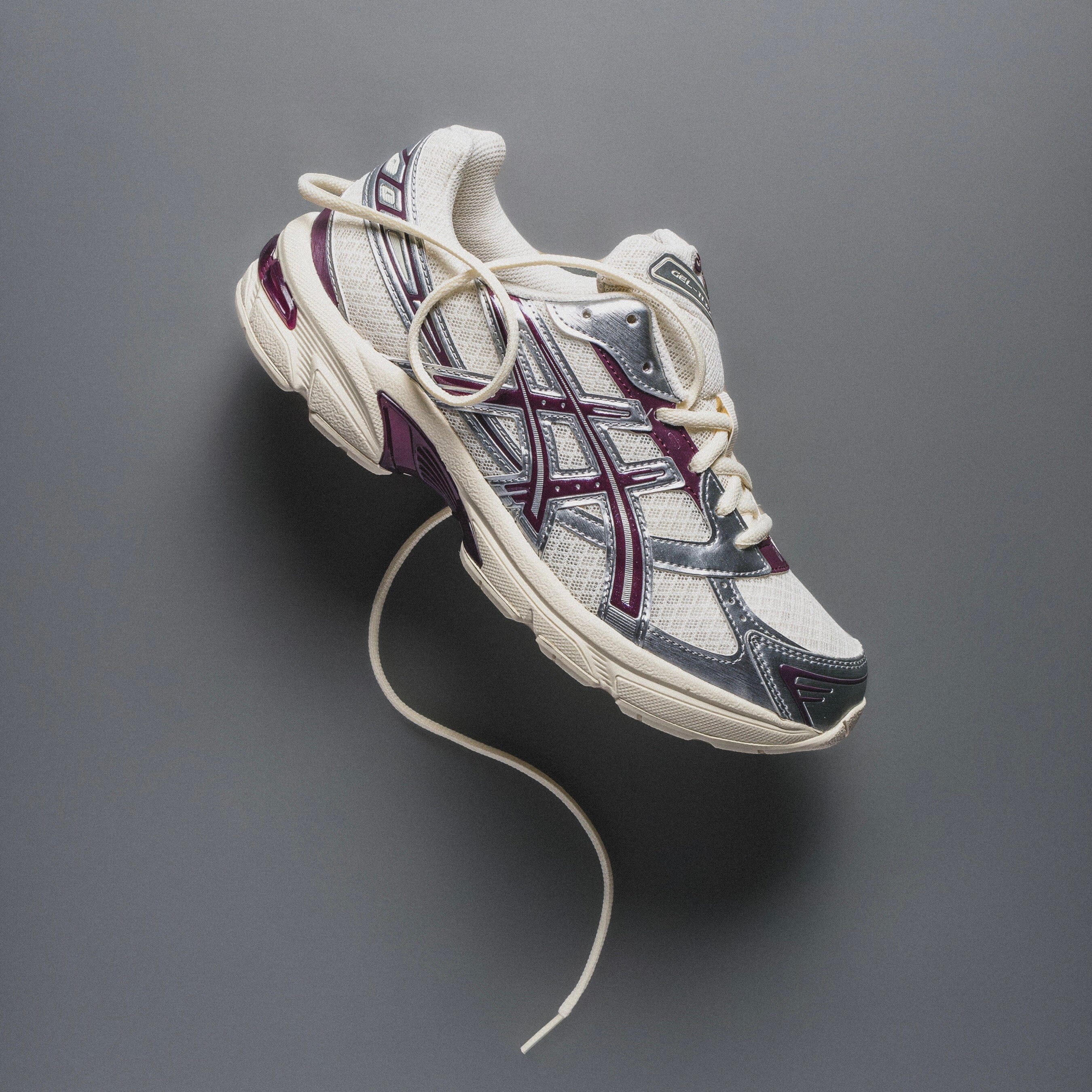 うめ MENS ASICS | Gel-1130 (Cream/Beniimo Burgundy) – Nouveau