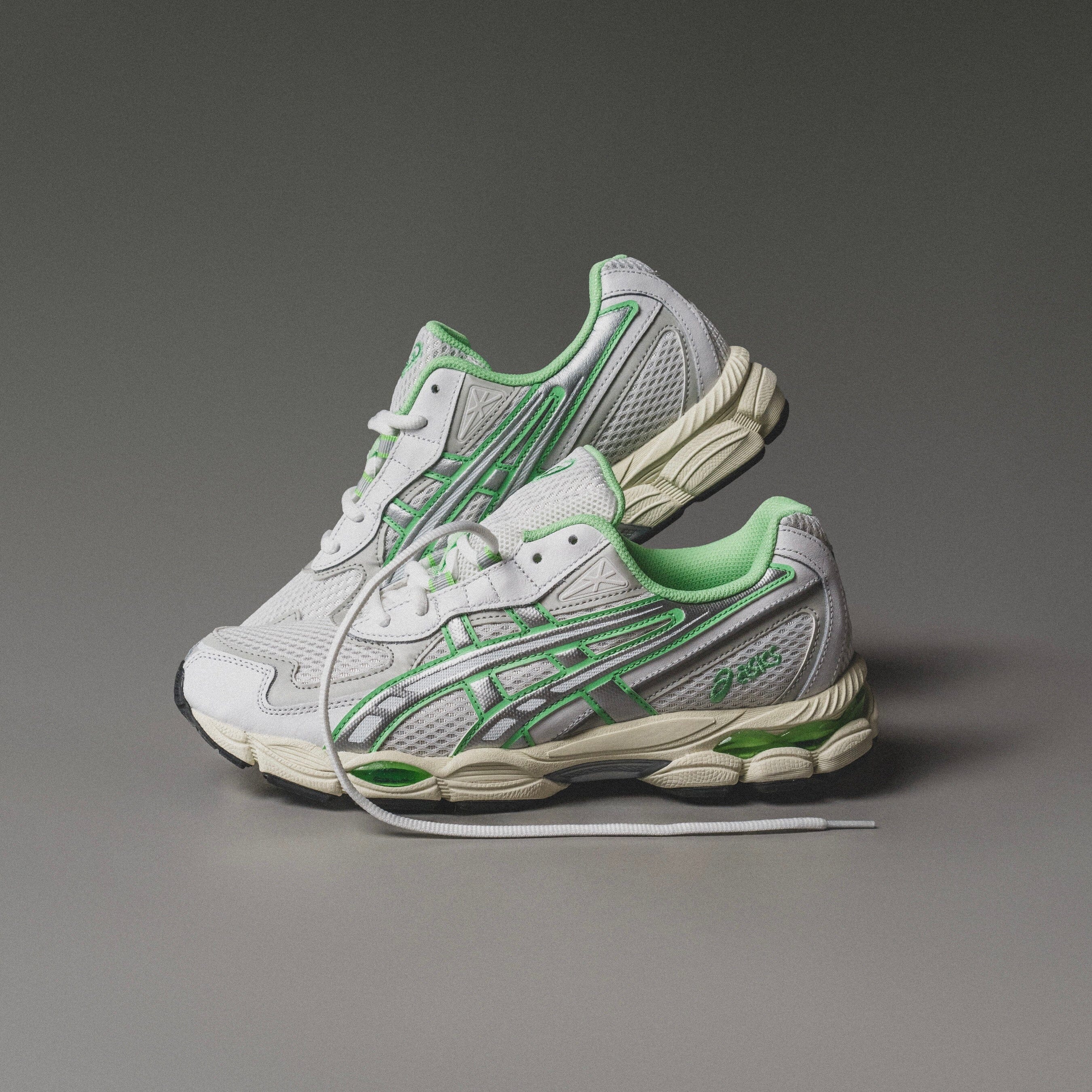 MEN'S ASICS | Gel-Kinetic Fluent (White / White) – Nouveau